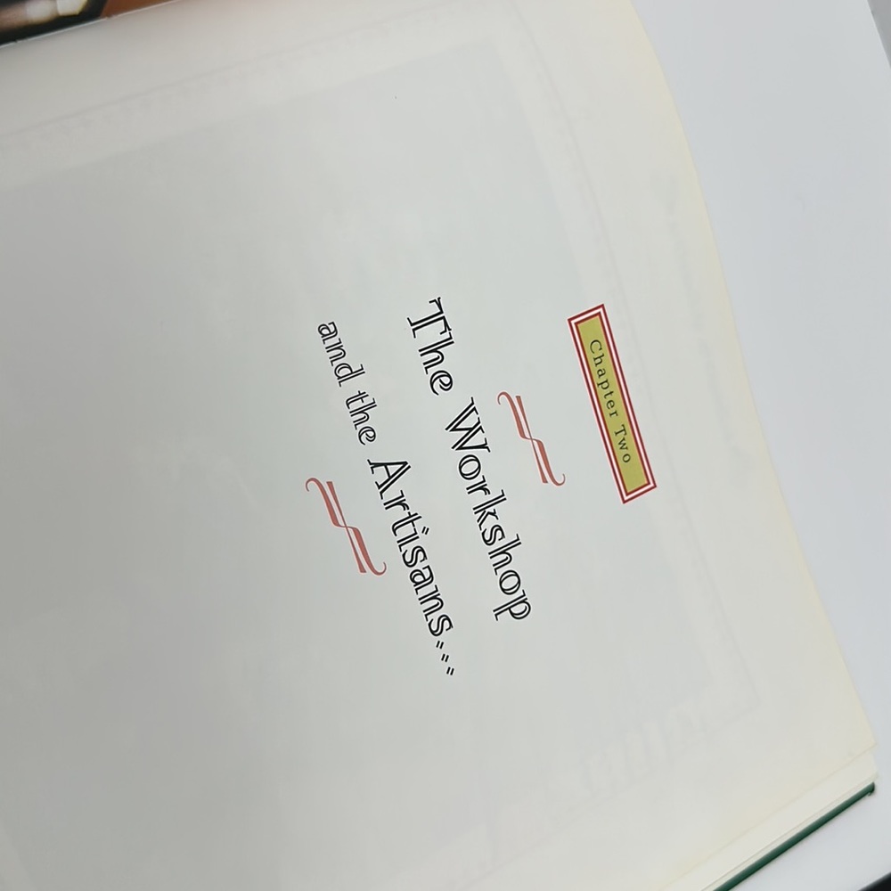 Byers’ Choice Retired Caroler Marie & Book Treasury of Carolers. - Picture 10 of 10